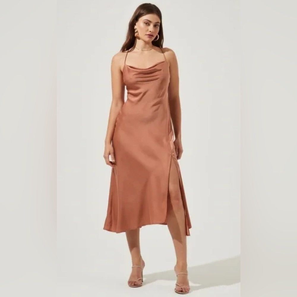 Astr the Label - Gaia midi dress in nude, Size XS